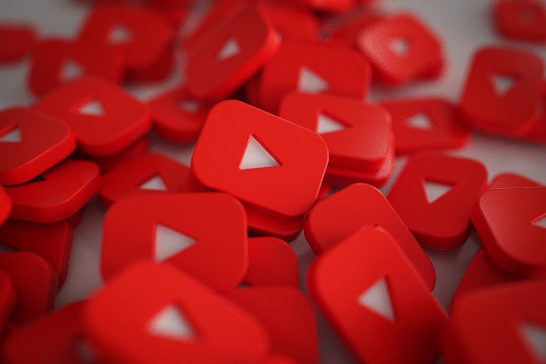 O YouTube registra salto de 49% na receita de anúncios à medida que os comportamentos de consumo de vídeo evoluem 1